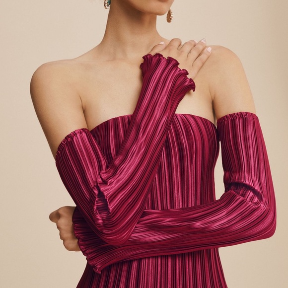 L'IDEE Gatsby Cold-Shoulder Midi Dress - Picture 4 of 10